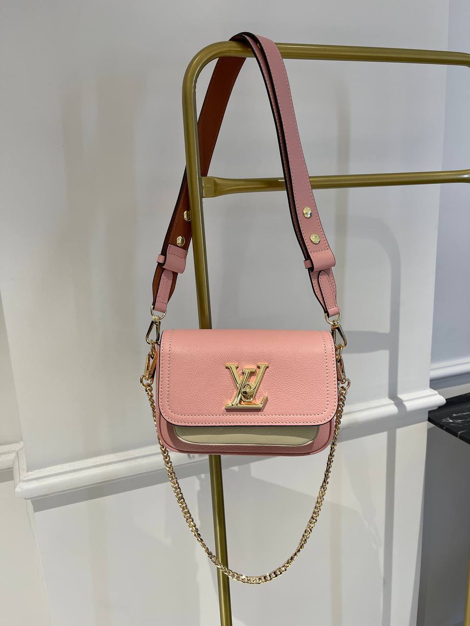 LOUIS V LOCKME TENDER Bag